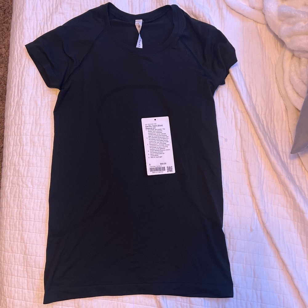 Lululemon black swiftly tech short sleeve 2.0